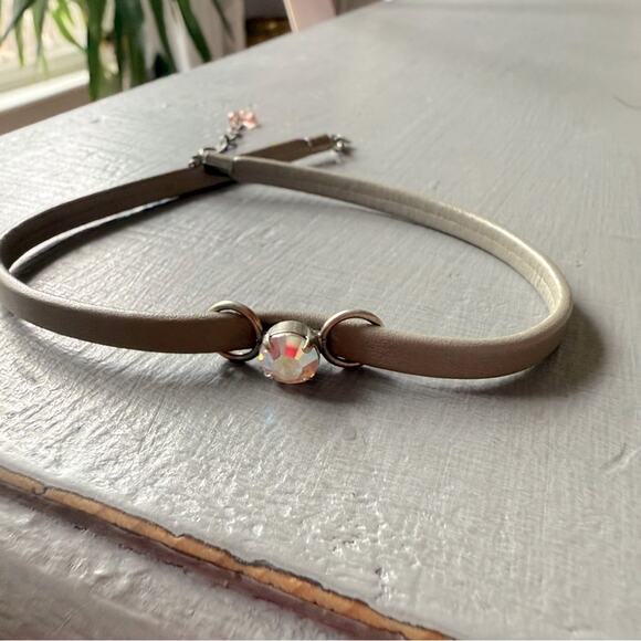 Sabika Crystal Summer 2018 Choker Necklace - Picture 9 of 9